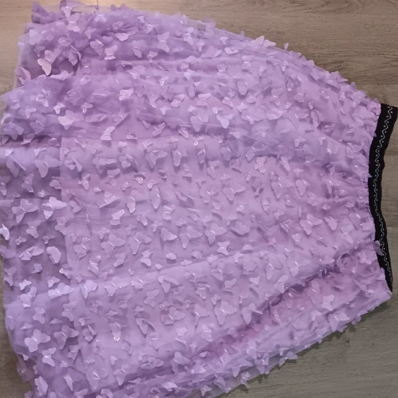 Elegant Lavender 3D Tulle Skirt - Picture 2 of 3